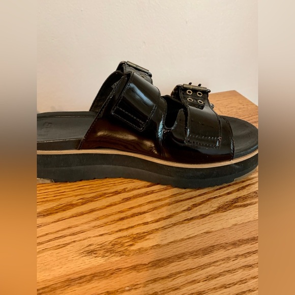 UGG Cammie Black Patent Leather Platform Sandals Buckle Slide wedge summer 7 - Picture 9 of 15